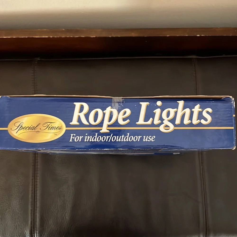 NWOT Christmas 25 FT Long Green Rope Lights For Indoor/Outdoor Use